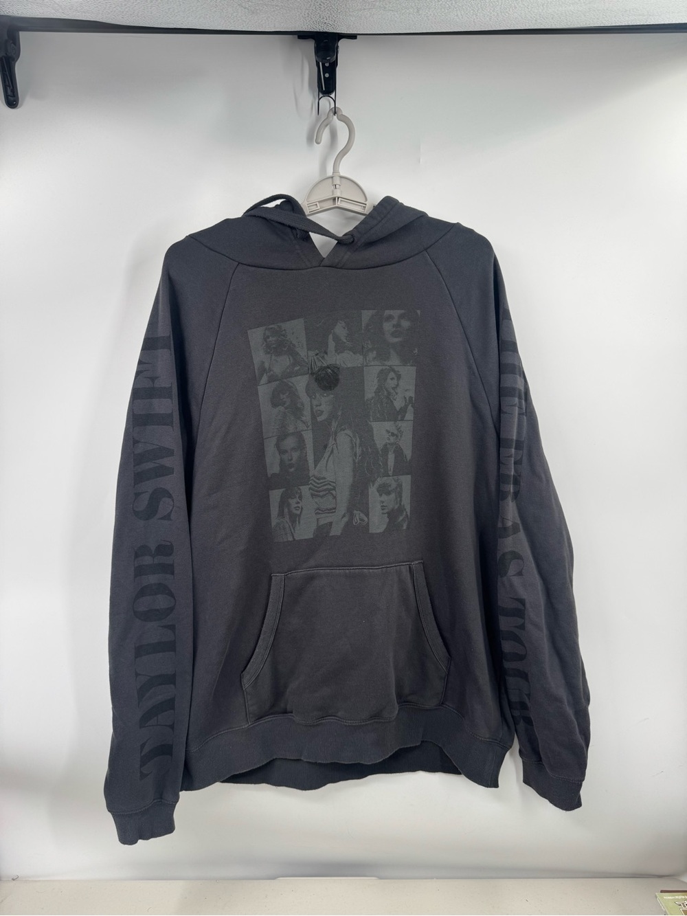 Taylor Swift The Eras Tour Hoodie Sweatshirt Adult Large Gray Concert Merch